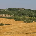 Ilaria *