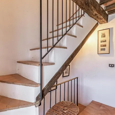 Ilaria Apartment *